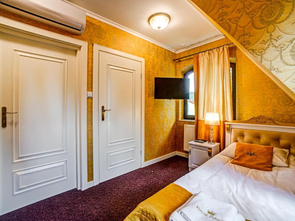 Royal Palace Centrum Bankietowe Sanok Eksteriør billede
