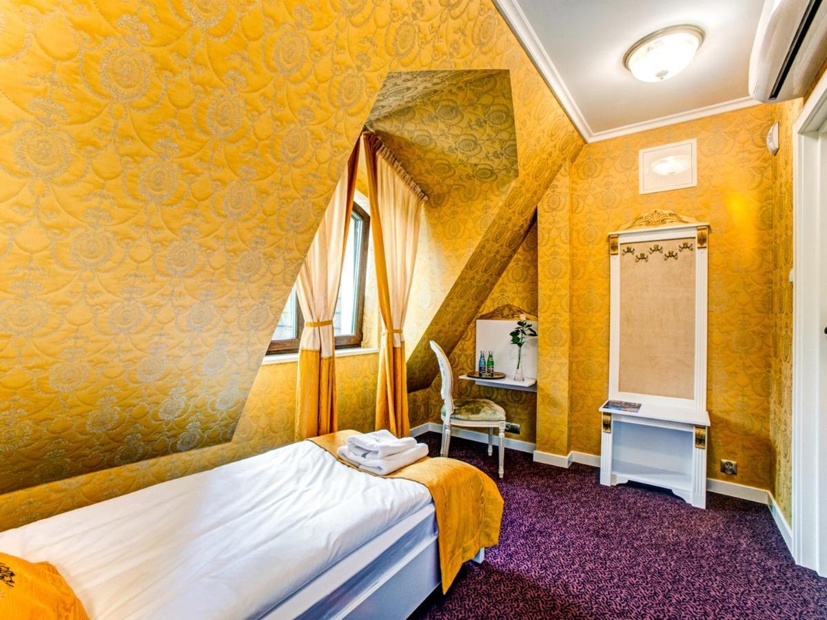 Royal Palace Centrum Bankietowe Sanok Eksteriør billede